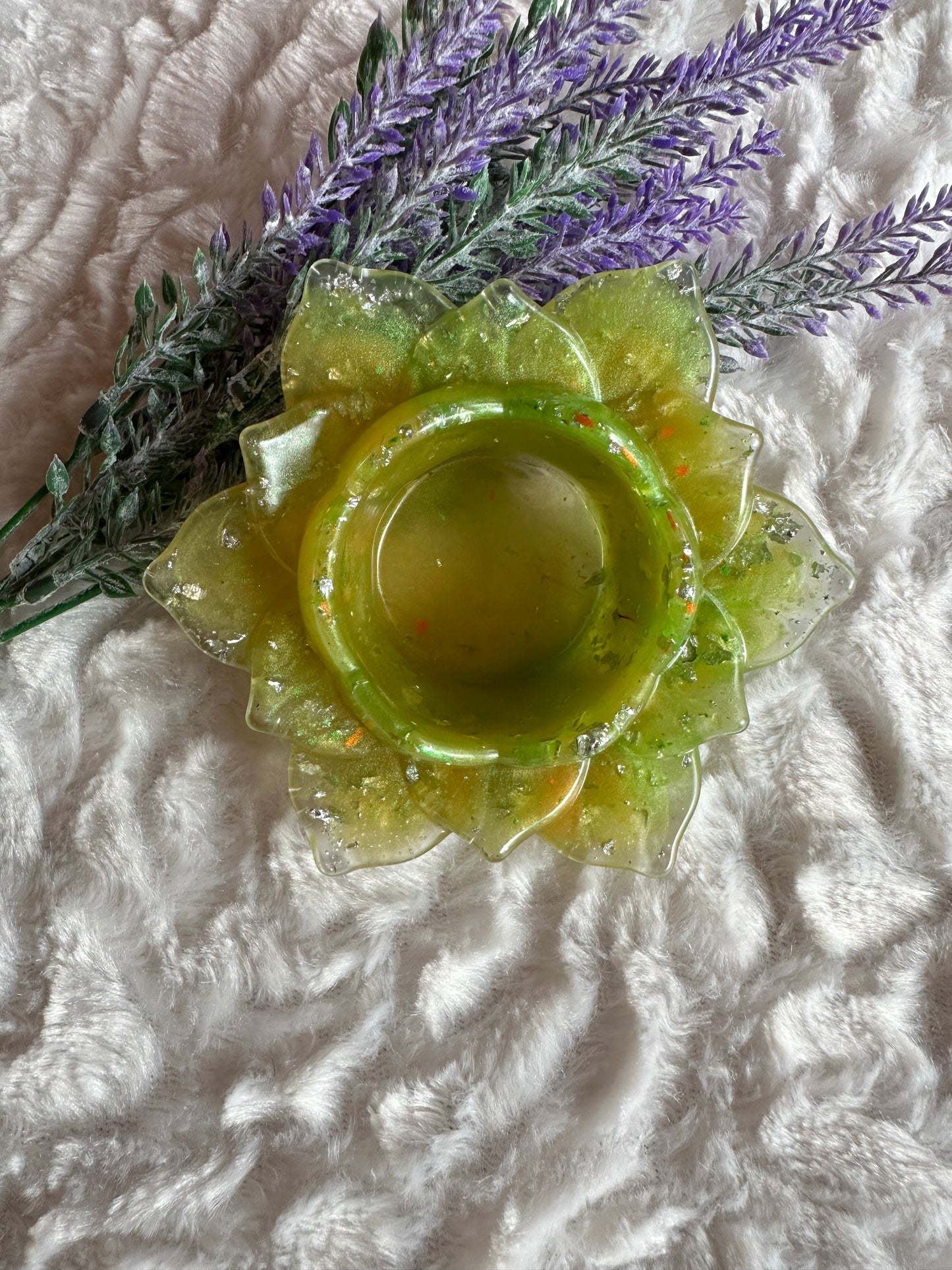 Teelicht- & Kerzenhalter Lotusblüte