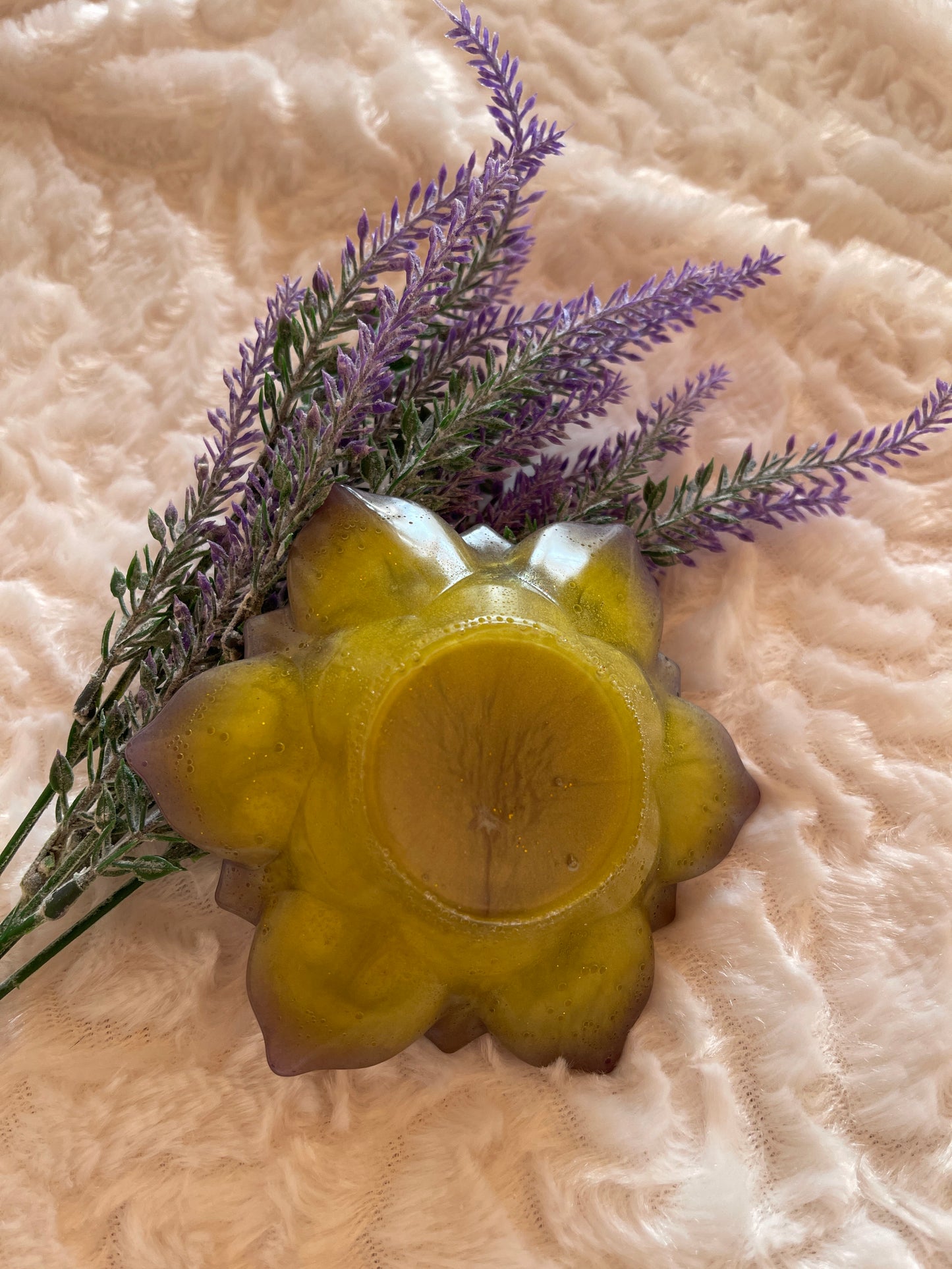 Teelicht- & Kerzenhalter Lotusblüte